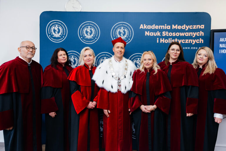 Inauguracja Roku Akademickiego 2024/2025 w Akademii Medycznej Nauk Stosowanych i Holistycznych
